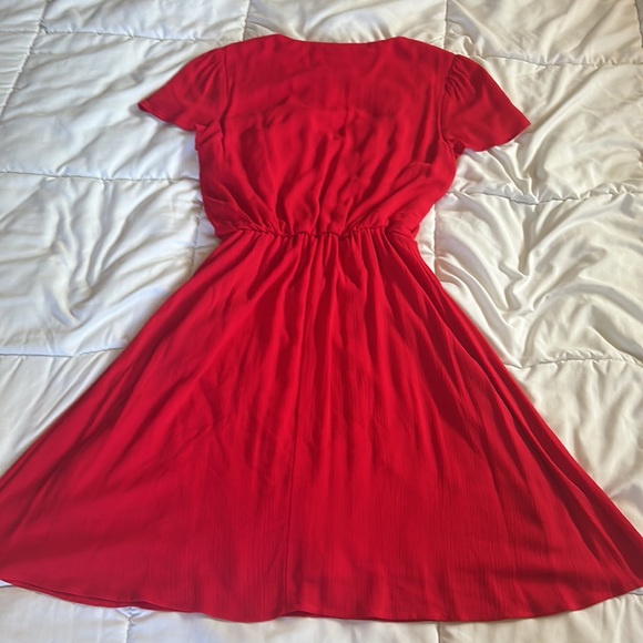 Wayf Red Blouson V-Neck Midi Dress Knee length Small - Picture 5 of 6